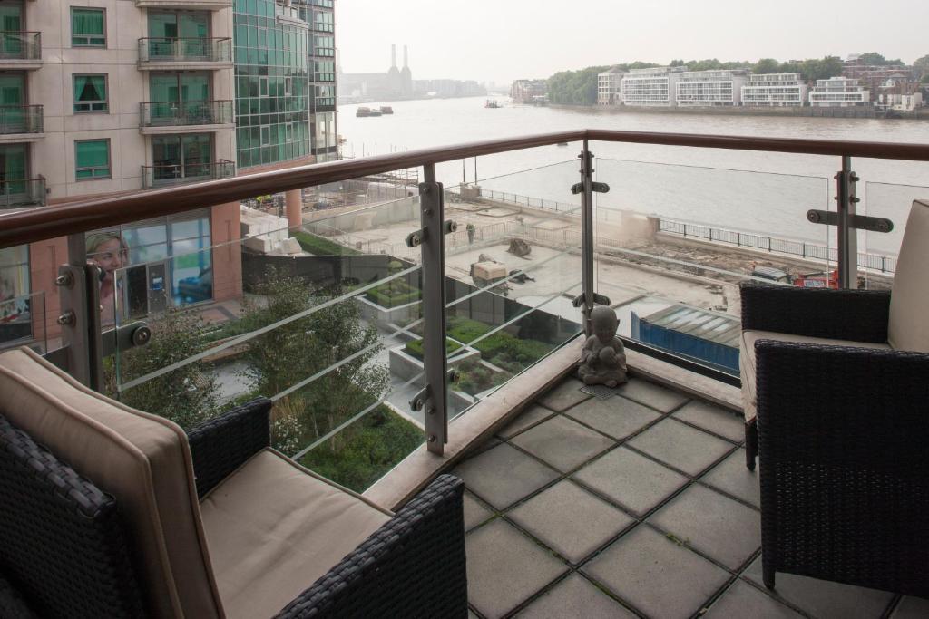 St George Wharf Londen Kamer foto